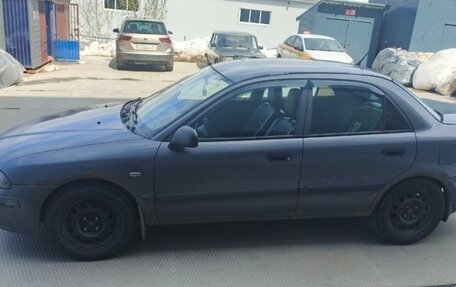 Mitsubishi Carisma I, 2002 год, 180 000 рублей, 4 фотография