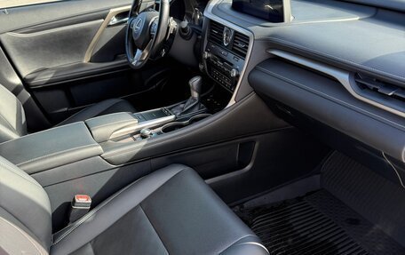 Lexus RX IV рестайлинг, 2020 год, 5 350 000 рублей, 9 фотография