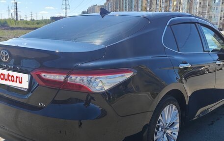 Toyota Camry, 2019 год, 2 600 000 рублей, 5 фотография