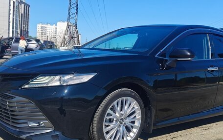 Toyota Camry, 2019 год, 2 600 000 рублей, 3 фотография