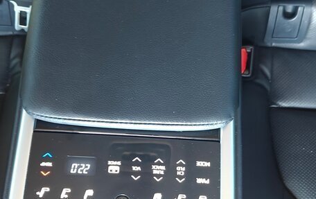 Toyota Camry, 2019 год, 2 600 000 рублей, 10 фотография