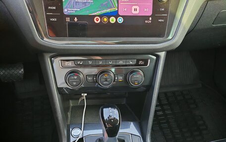 Volkswagen Tiguan II, 2018 год, 3 300 000 рублей, 12 фотография