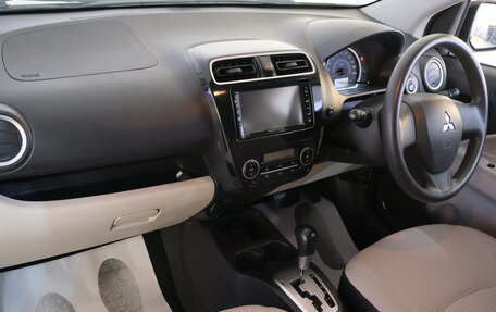 Mitsubishi Mirage VI рестайлинг, 2012 год, 779 000 рублей, 17 фотография