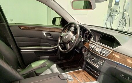 Mercedes-Benz E-Класс, 2015 год, 1 749 000 рублей, 11 фотография