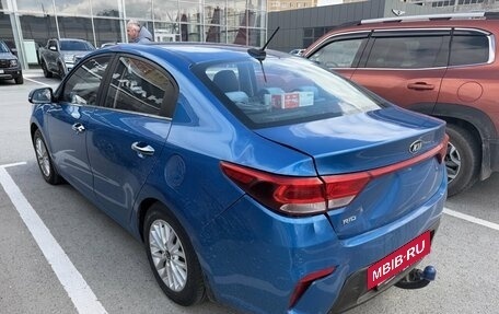KIA Rio IV, 2017 год, 950 000 рублей, 3 фотография