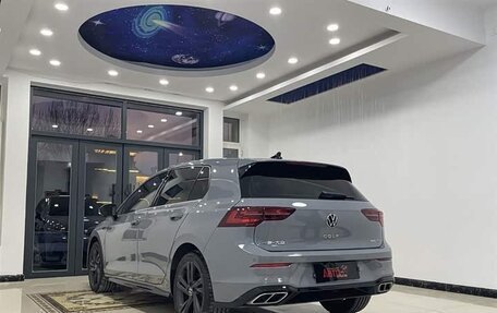Volkswagen Golf VIII, 2022 год, 1 835 999 рублей, 4 фотография