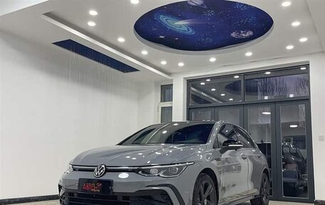 Volkswagen Golf VIII, 2022 год, 1 835 999 рублей, 3 фотография