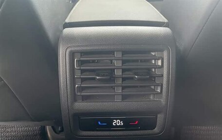 Volkswagen Golf VIII, 2022 год, 1 835 999 рублей, 13 фотография