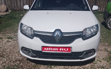 Renault Logan II, 2017 год, 310 000 рублей, 1 фотография