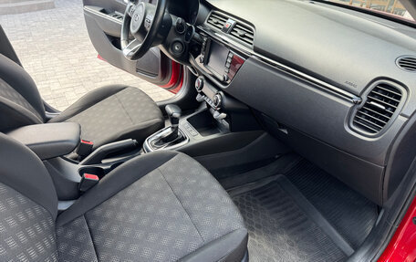 KIA Rio IV, 2019 год, 1 595 000 рублей, 11 фотография