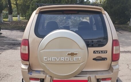 Chevrolet Niva I рестайлинг, 2004 год, 330 000 рублей, 5 фотография