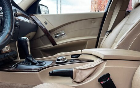 BMW 5 серия, 2007 год, 1 069 000 рублей, 12 фотография