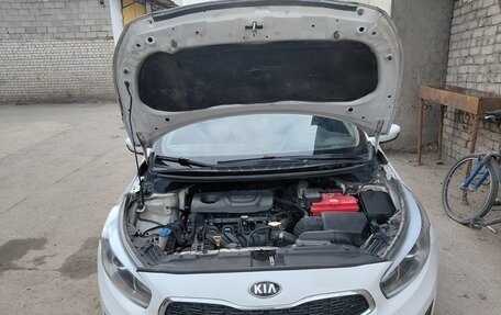 KIA cee'd III, 2018 год, 800 000 рублей, 14 фотография