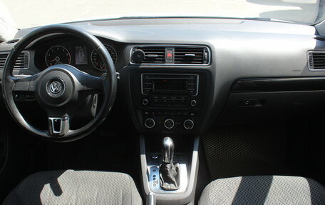 Volkswagen Jetta VI, 2013 год, 1 017 000 рублей, 7 фотография