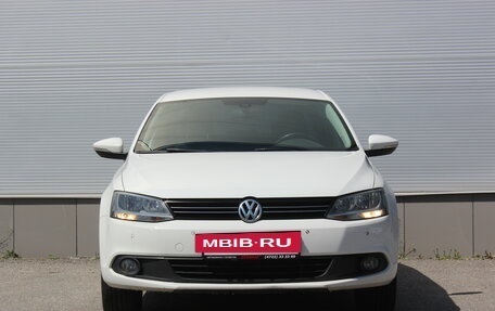 Volkswagen Jetta VI, 2013 год, 1 017 000 рублей, 3 фотография