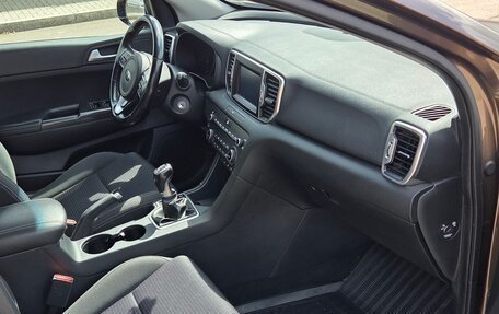 KIA Sportage IV рестайлинг, 2018 год, 2 300 000 рублей, 7 фотография