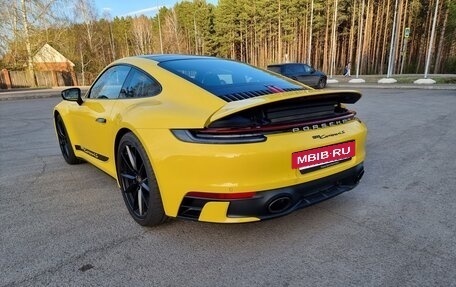 Porsche 911, 2021 год, 16 000 000 рублей, 5 фотография