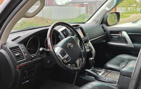 Toyota Land Cruiser 200, 2014 год, 4 300 000 рублей, 7 фотография