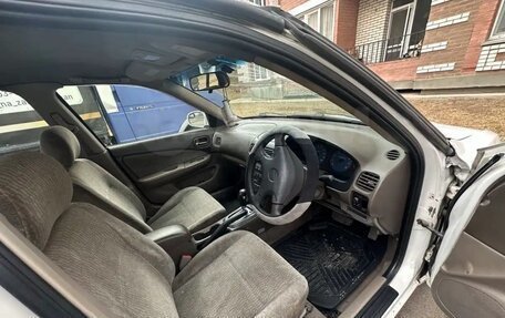 Nissan Sunny B15, 2001 год, 260 000 рублей, 1 фотография