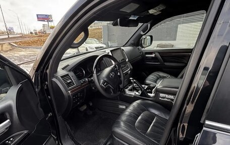 Toyota Land Cruiser 200, 2018 год, 6 100 000 рублей, 5 фотография