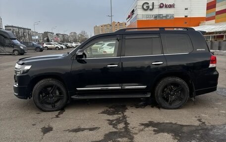 Toyota Land Cruiser 200, 2018 год, 6 100 000 рублей, 9 фотография