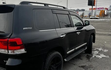 Toyota Land Cruiser 200, 2018 год, 6 100 000 рублей, 11 фотография