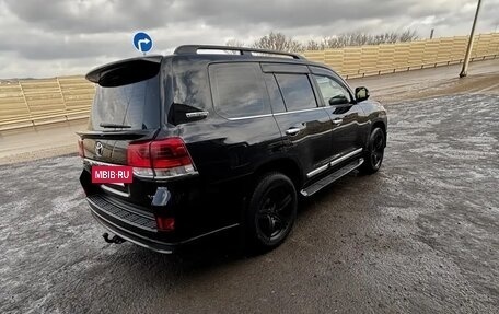 Toyota Land Cruiser 200, 2018 год, 6 100 000 рублей, 10 фотография