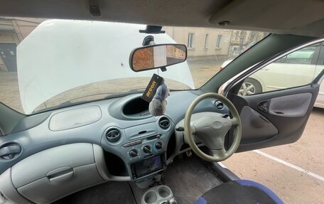 Toyota Vitz, 2001 год, 300 000 рублей, 4 фотография
