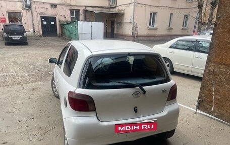 Toyota Vitz, 2001 год, 300 000 рублей, 9 фотография