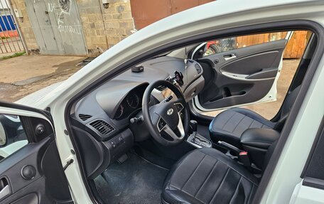 Hyundai Solaris II рестайлинг, 2013 год, 750 000 рублей, 7 фотография