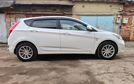 Hyundai Solaris II рестайлинг, 2013 год, 750 000 рублей, 5 фотография
