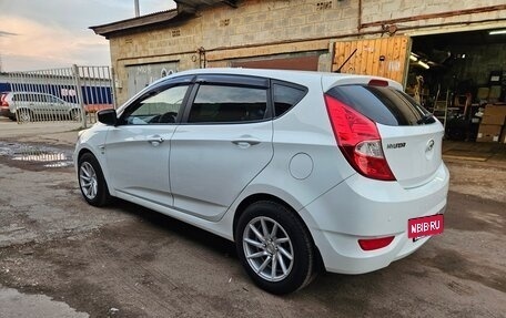 Hyundai Solaris II рестайлинг, 2013 год, 750 000 рублей, 3 фотография