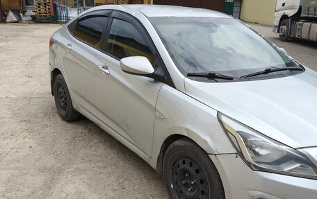 Hyundai Solaris II рестайлинг, 2015 год, 600 600 рублей, 4 фотография