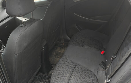 Hyundai Solaris II рестайлинг, 2015 год, 600 600 рублей, 7 фотография