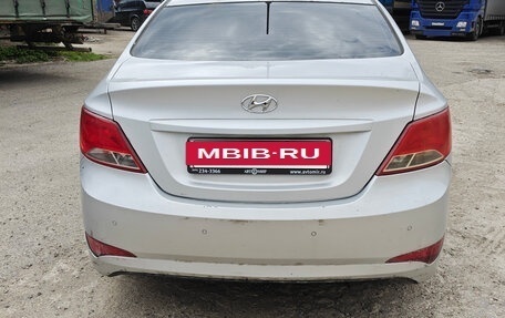 Hyundai Solaris II рестайлинг, 2015 год, 600 600 рублей, 5 фотография