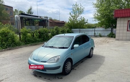 Toyota Prius IV XW50, 1998 год, 300 000 рублей, 3 фотография