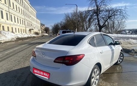 Opel Astra J, 2013 год, 850 000 рублей, 3 фотография