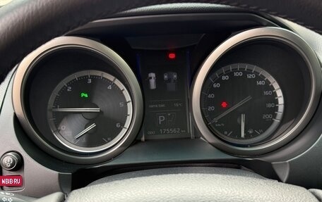 Toyota Land Cruiser Prado 150 рестайлинг 2, 2015 год, 3 400 000 рублей, 12 фотография