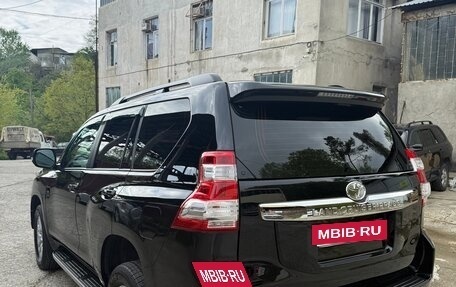 Toyota Land Cruiser Prado 150 рестайлинг 2, 2015 год, 3 400 000 рублей, 13 фотография