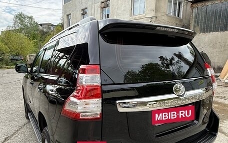 Toyota Land Cruiser Prado 150 рестайлинг 2, 2015 год, 3 400 000 рублей, 2 фотография