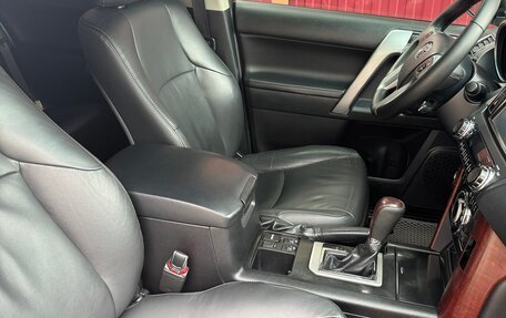 Toyota Land Cruiser Prado 150 рестайлинг 2, 2015 год, 3 400 000 рублей, 20 фотография