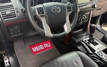 Toyota Land Cruiser Prado 150 рестайлинг 2, 2015 год, 3 400 000 рублей, 18 фотография