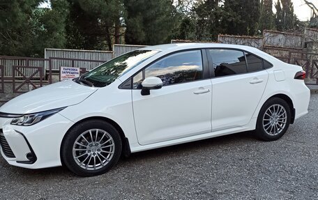 Toyota Corolla, 2022 год, 1 850 000 рублей, 4 фотография