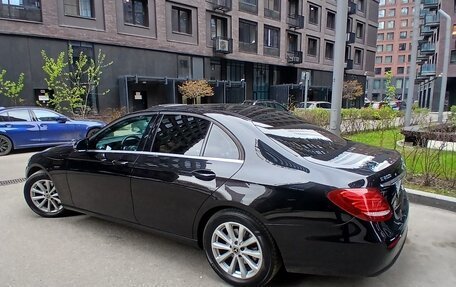 Mercedes-Benz E-Класс, 2019 год, 2 650 000 рублей, 6 фотография