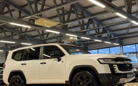 Toyota Land Cruiser, 2022 год, 10 799 000 рублей, 2 фотография