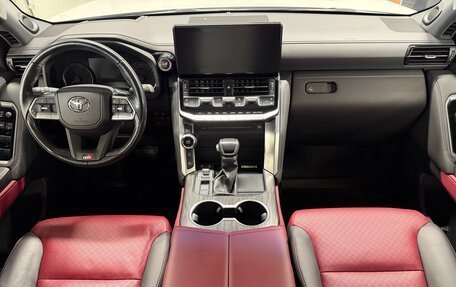 Toyota Land Cruiser, 2022 год, 10 799 000 рублей, 19 фотография