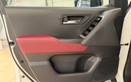 Toyota Land Cruiser, 2022 год, 10 799 000 рублей, 30 фотография