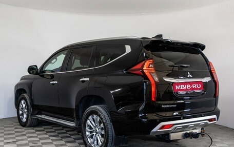 Mitsubishi Pajero Sport III рестайлинг, 2022 год, 3 799 000 рублей, 7 фотография