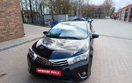 Toyota Corolla, 2014 год, 1 390 000 рублей, 5 фотография