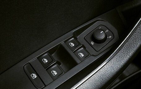 Skoda Karoq I, 2021 год, 2 299 000 рублей, 12 фотография